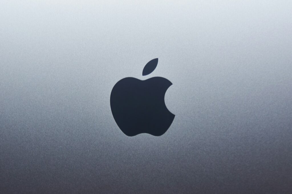 macOS kończy wsparcie dla komputerów Mac z procesorem Intel — co to oznacza dla użytkowników?